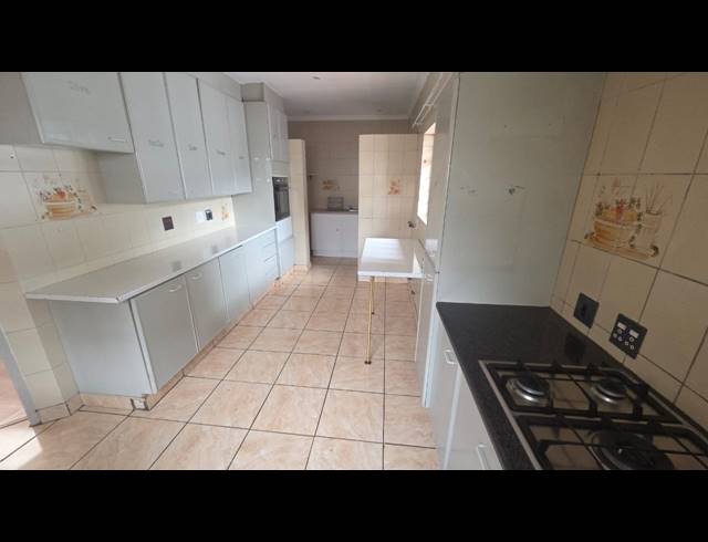 3 BEDROOM HOUSE FOR SALE IN BRACKENDOWNS